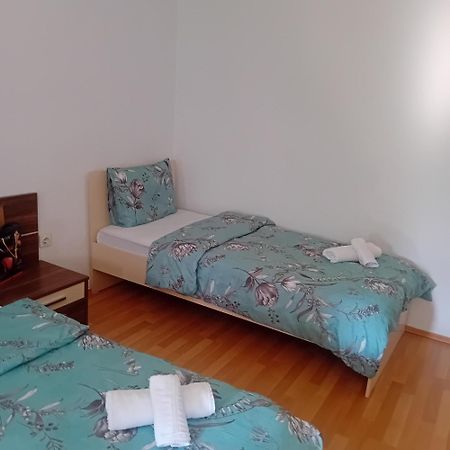Gogo Apartments โอครีด ภายนอก รูปภาพ