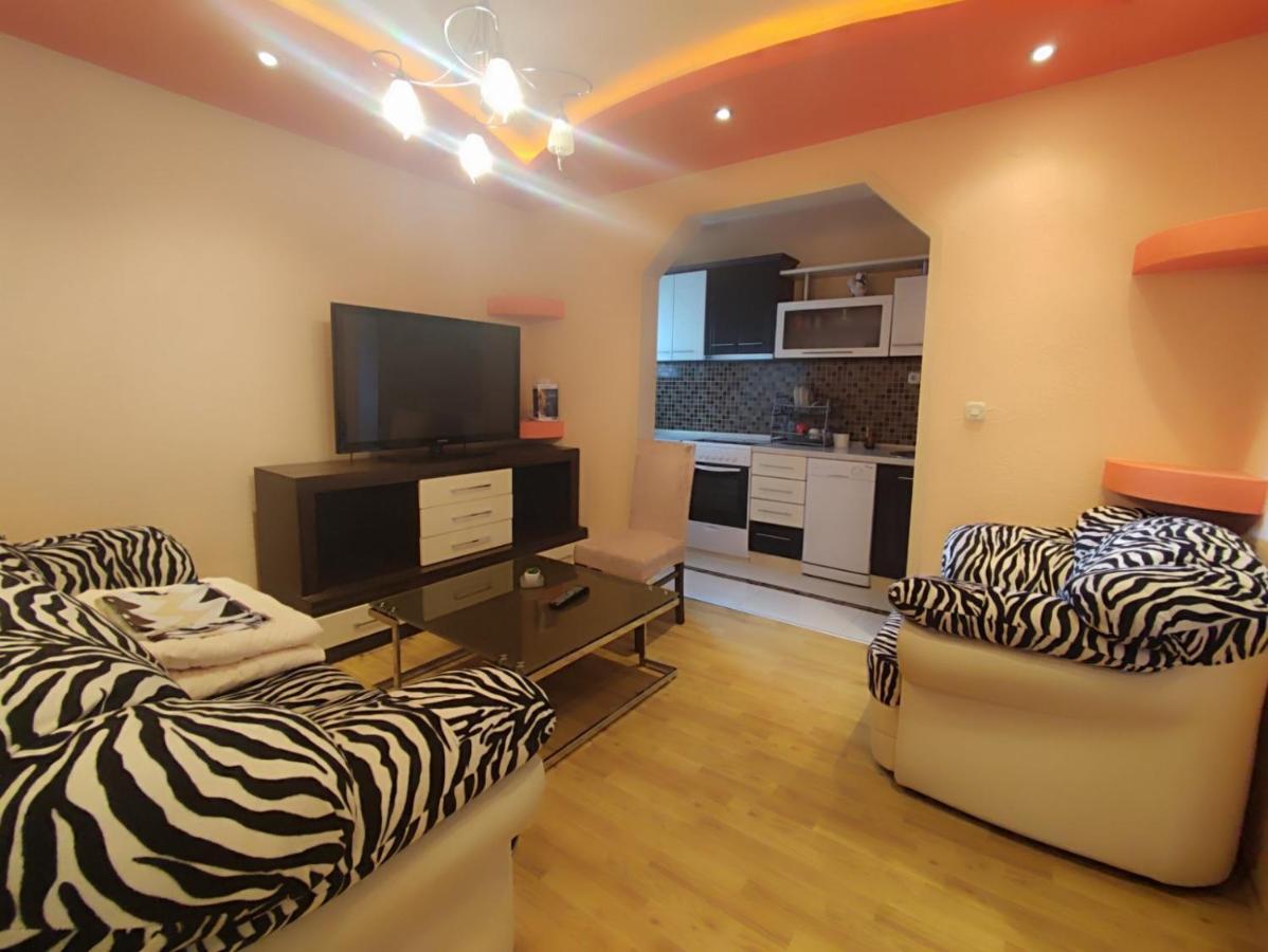 Gogo Apartments โอครีด ภายนอก รูปภาพ