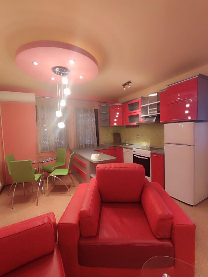 Gogo Apartments โอครีด ภายนอก รูปภาพ