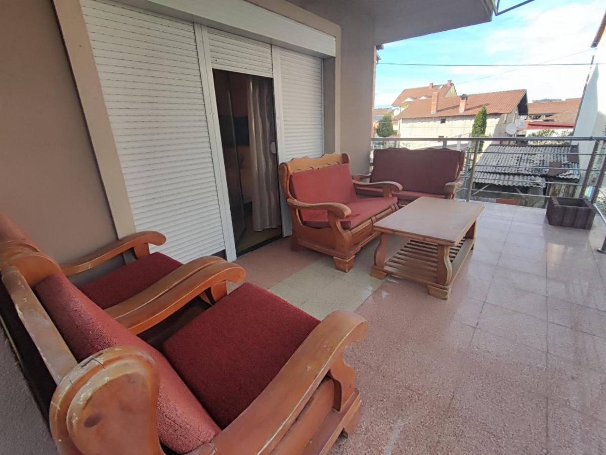 Gogo Apartments โอครีด ภายนอก รูปภาพ