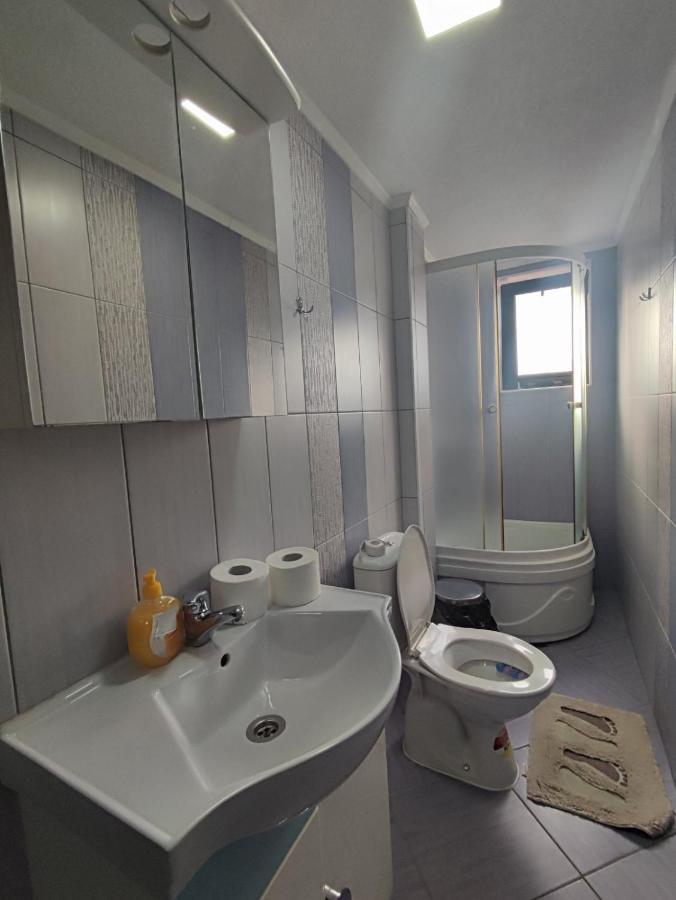 Gogo Apartments โอครีด ภายนอก รูปภาพ