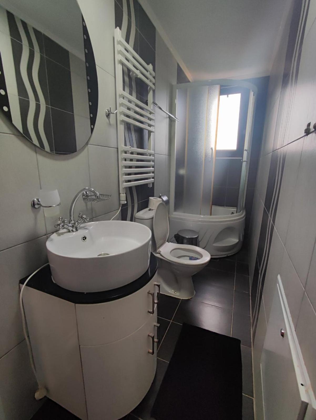 Gogo Apartments โอครีด ห้อง รูปภาพ